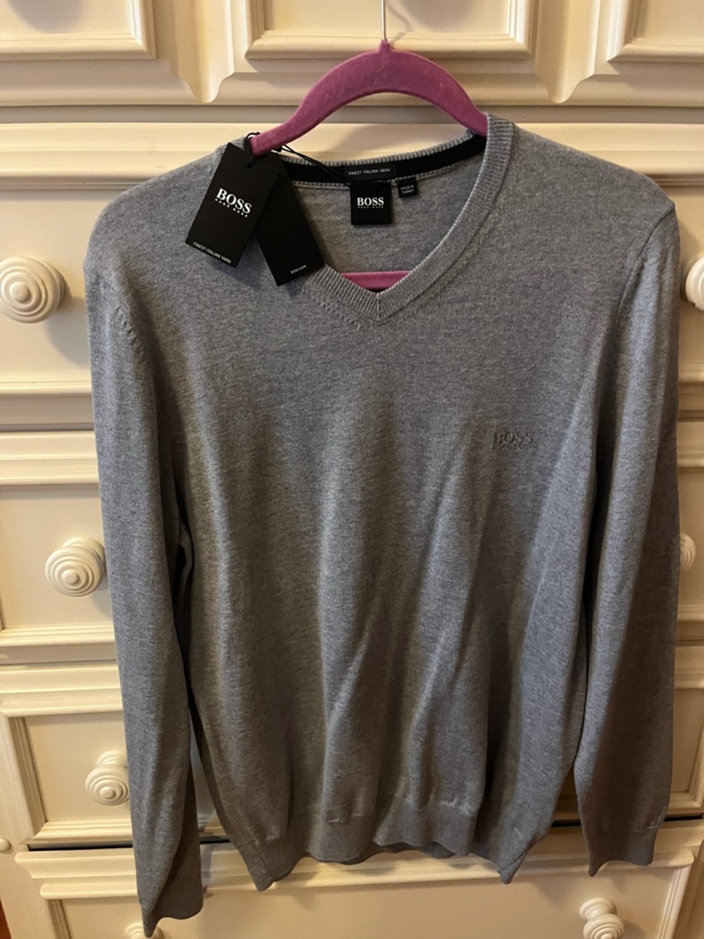 BOSS Men’s Light Gray V-Neck Sweater